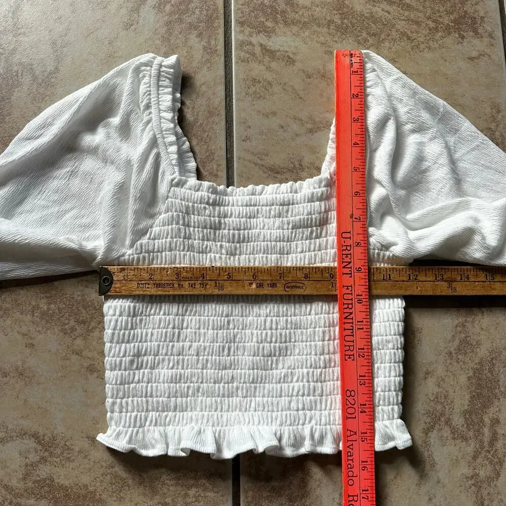 Free People Brencye Smocked Crop Top Boho White Size XSmall‎ Blouse Milkmaid